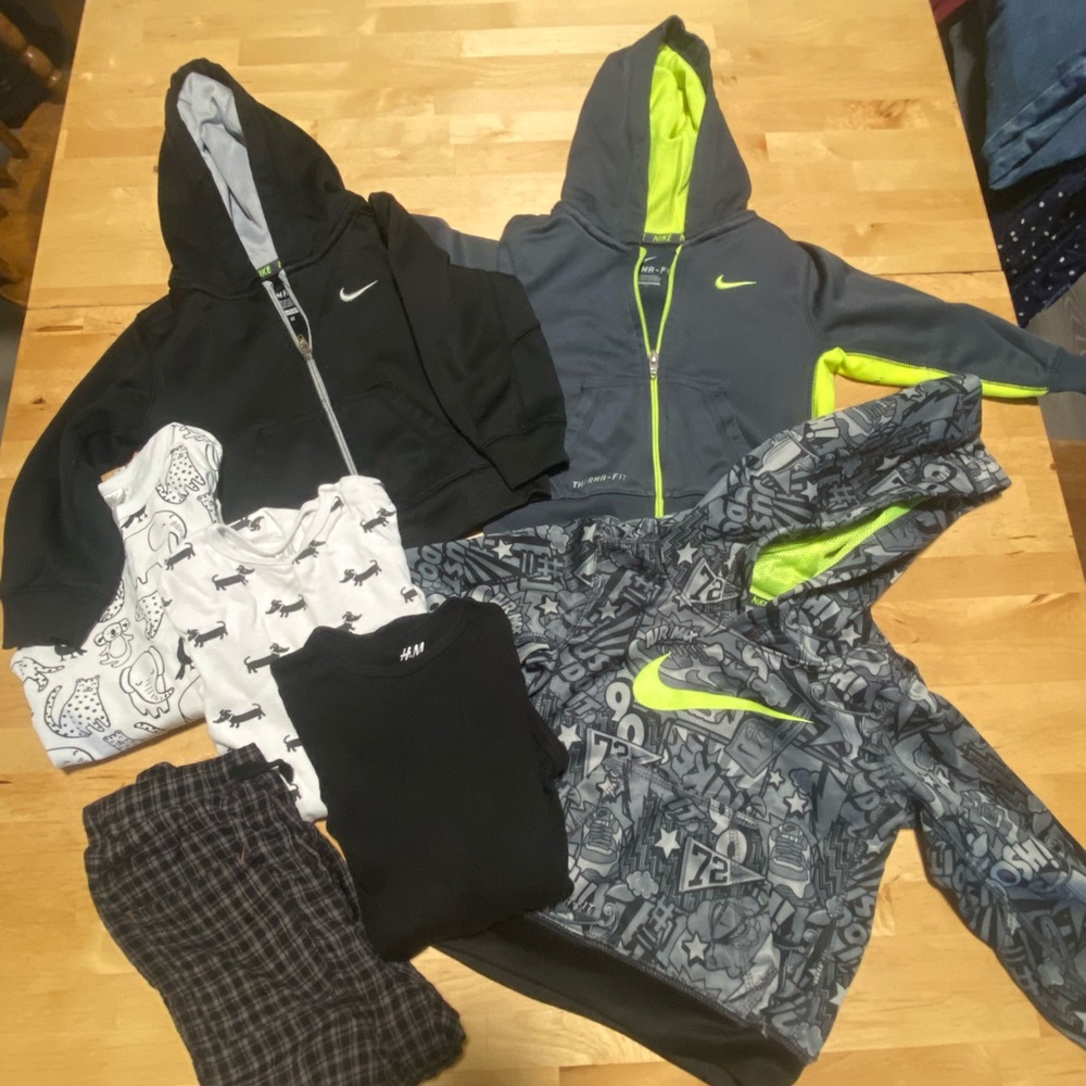 Nike Kids Hoodie & Sweatshirt Bundle - Size 2T-4T - Sportswear Lot